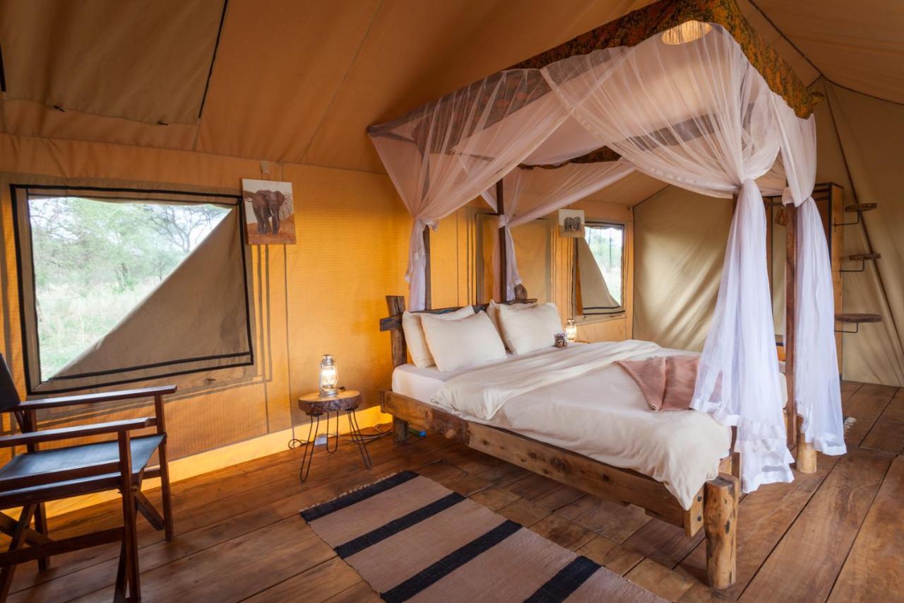 Baobab Tented Camp Kwa Kuchinia Luaran gambar