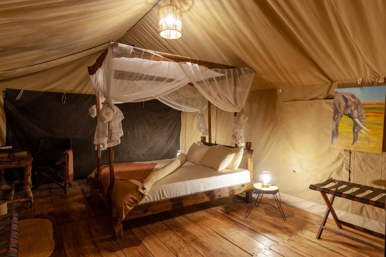 Baobab Tented Camp Kwa Kuchinia Luaran gambar