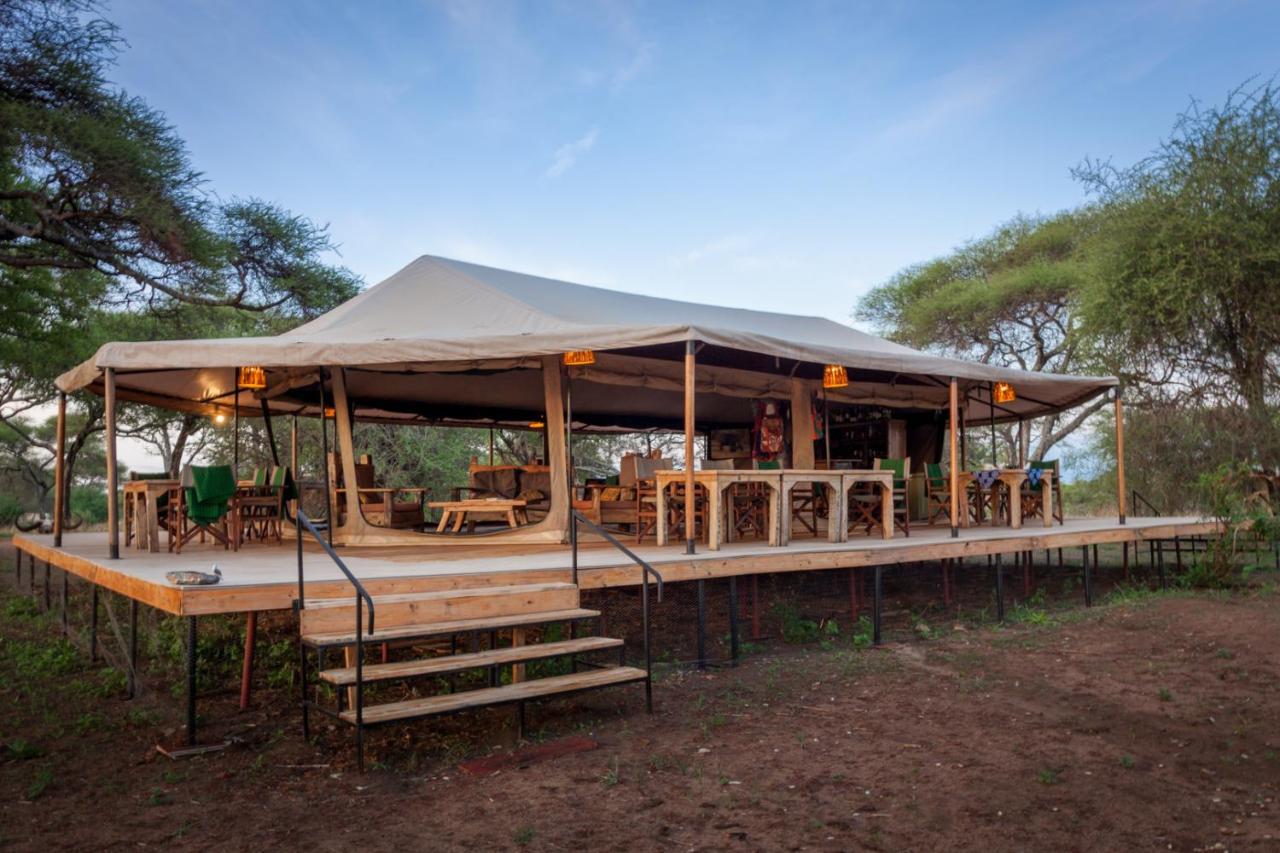 Baobab Tented Camp Kwa Kuchinia Luaran gambar